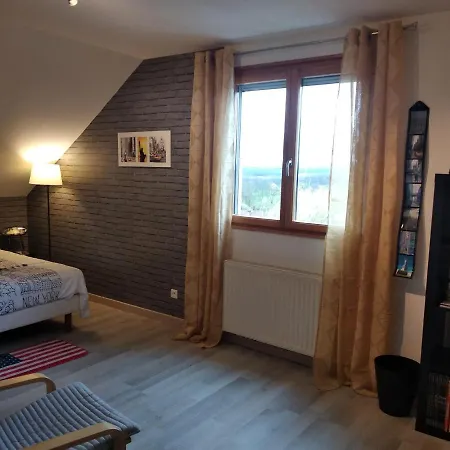 De L'oree Du Bois Bed & Breakfast