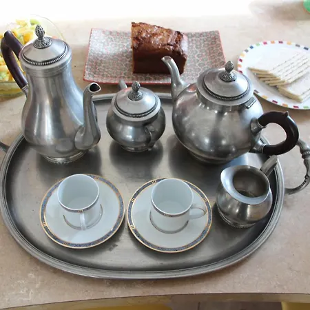 De L'oree Du Bois Bed & Breakfast *